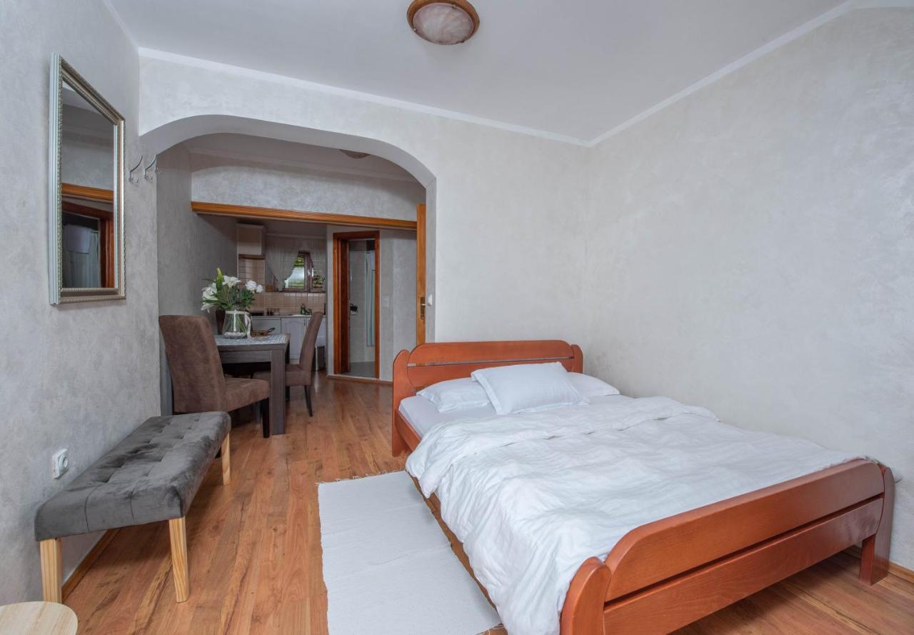 Apartments Nikcevic Kotor Eksteriør bilde