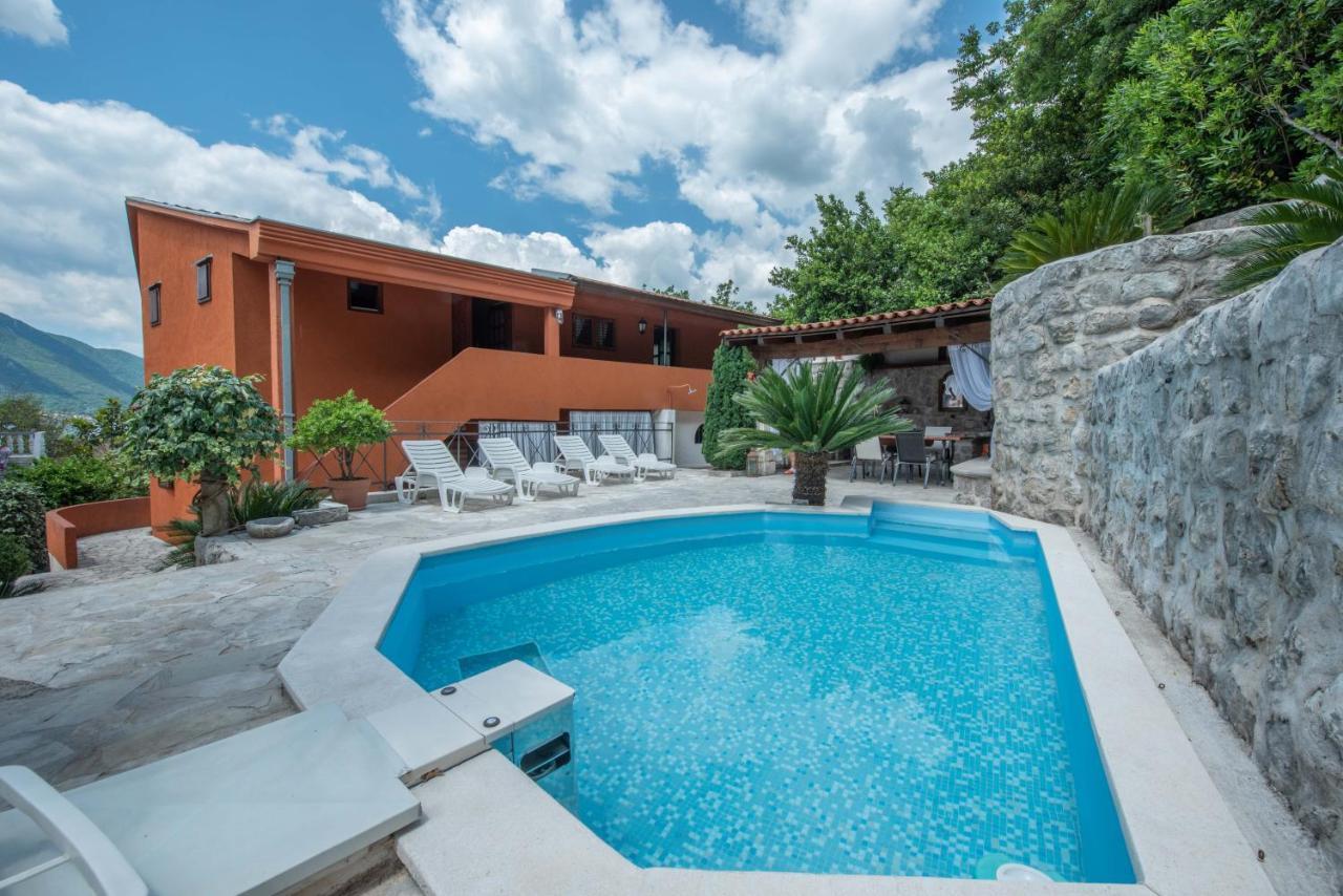 Apartments Nikcevic Kotor Eksteriør bilde